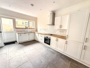 Photo 1- click for photo gallery